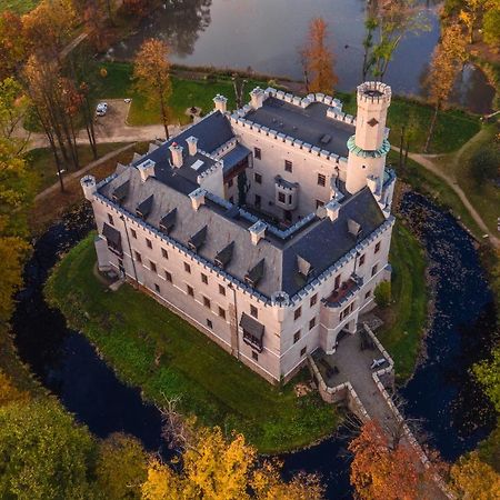 لومنيكا Zamek Karpniki Schloss Fischbach المظهر الخارجي الصورة