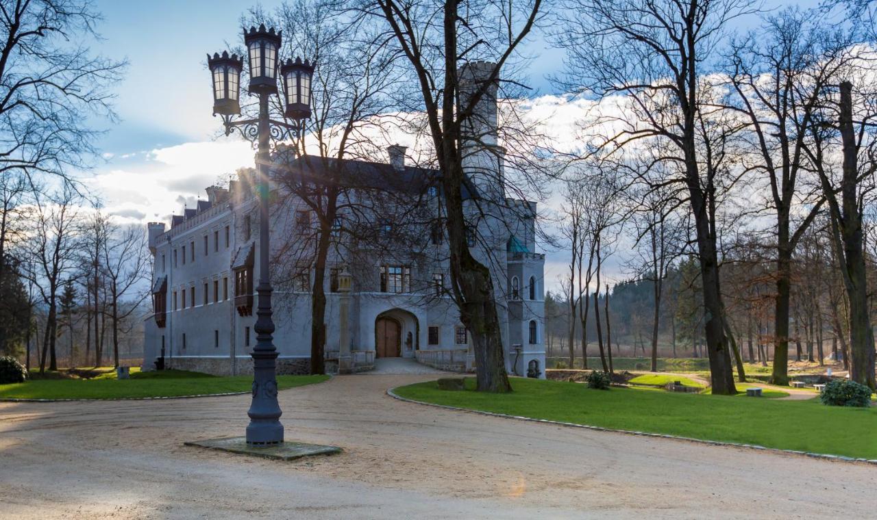 لومنيكا Zamek Karpniki Schloss Fischbach المظهر الخارجي الصورة