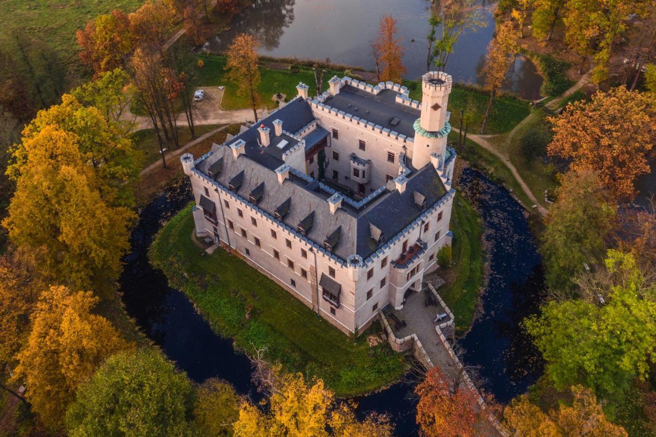 لومنيكا Zamek Karpniki Schloss Fischbach المظهر الخارجي الصورة